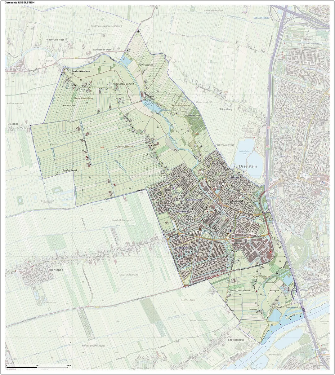 Topografische gemeentekaart. Resolutie: 400 pixels/km.
Kaartbeeld samengesteld uit de open geodata van de Top10NL en Top25namen (Kadaster), Creative Commons-BY licentie. Gebouwvlakken uit open geodata BAG extract. Wegen uit de OpenStreetMap, OpenStreetMap community. Reliëfschaduw uit de Actuele Hoogtekaart AHN2.

Samenstelling en kleurenschema: Jan-Willem van Aalst, met QGIS. Zie ook de Legenda.