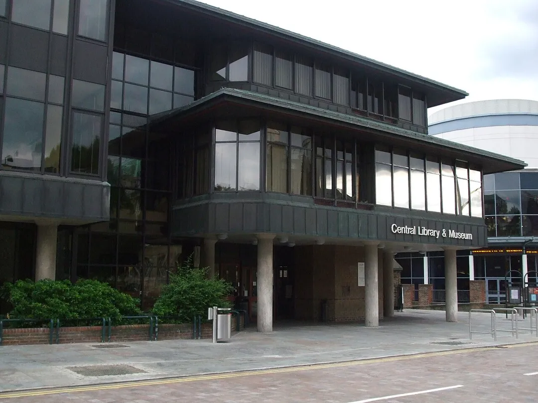 Central Library and Museum, Clements Road, Ilford