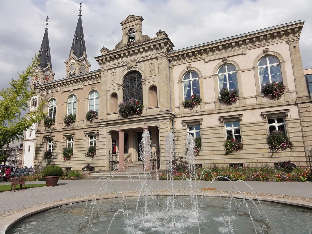 Alsace, Bas-Rhin, Illkirch-Graffenstaden, Hôtel de ville.