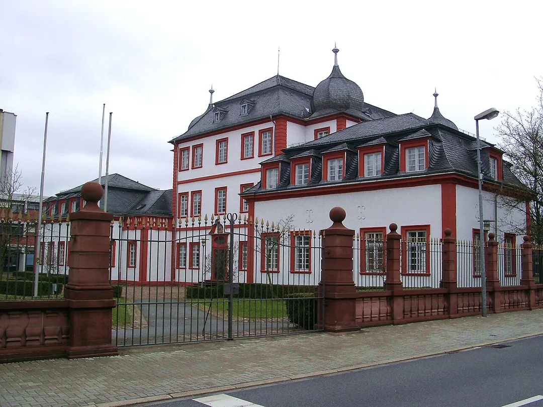 Ilvesheim, Barockschloss von 1700, heute genutzt als Schule für Blinde