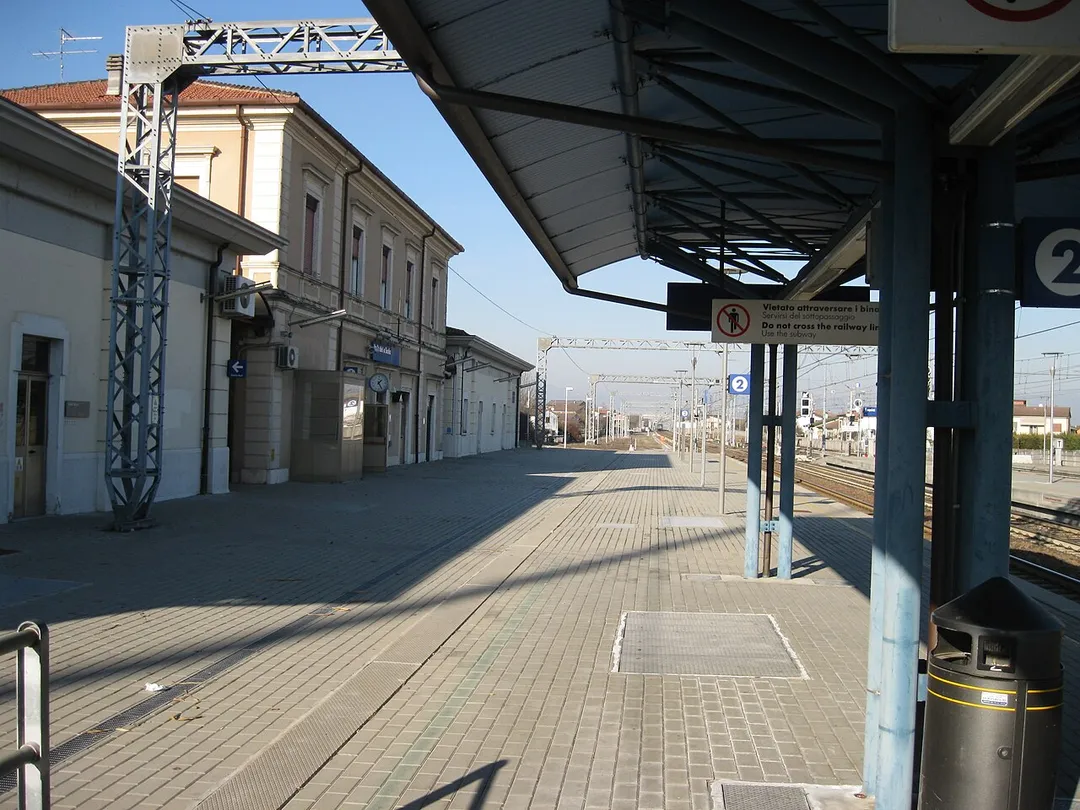 Train station in Isola della Scala, Italy