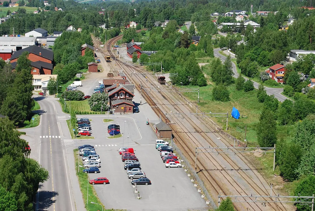 Jaren train station, Gran, Norway