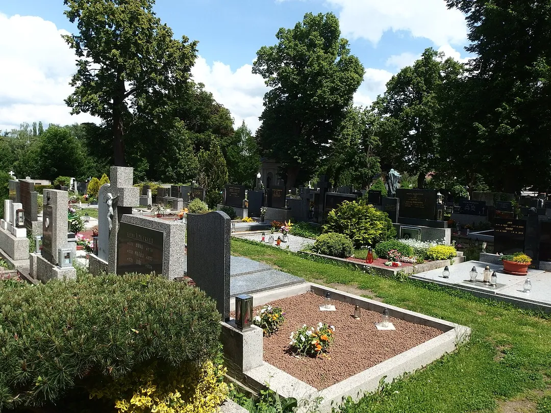 Jaroměřice nad Rokytnou, Třebíč District, Czechia. Cemetery.