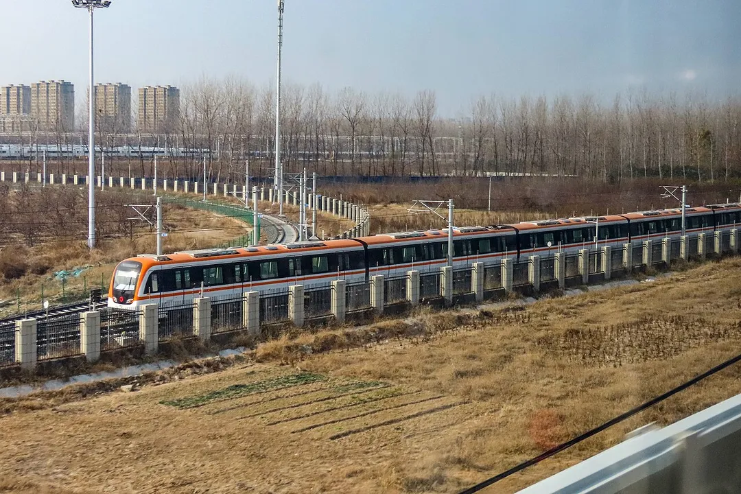 Taken from G124 before entering Xuzhoudong Station.