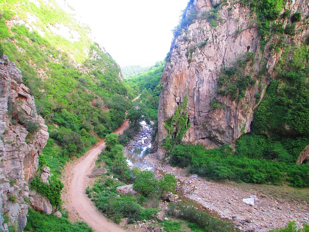 This is a photo of a natural site in Algeria identified by the ID