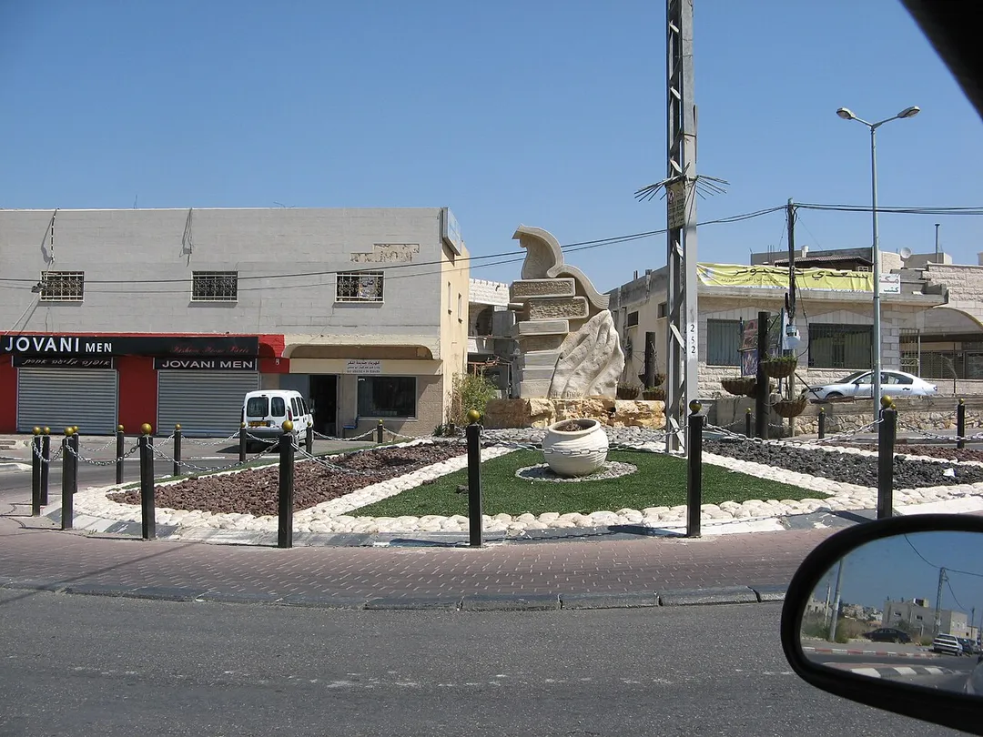 statue in Jadeidi-Makr