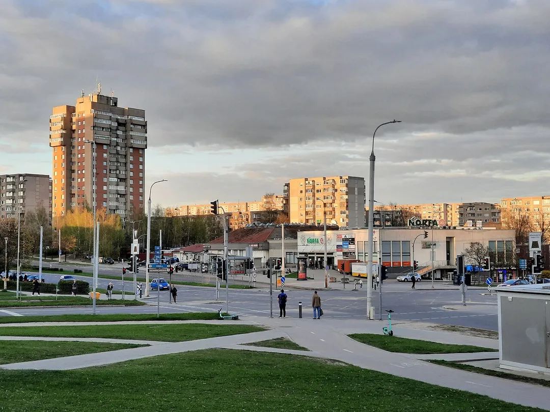 Crossing of streets Justiniškių and Rygos