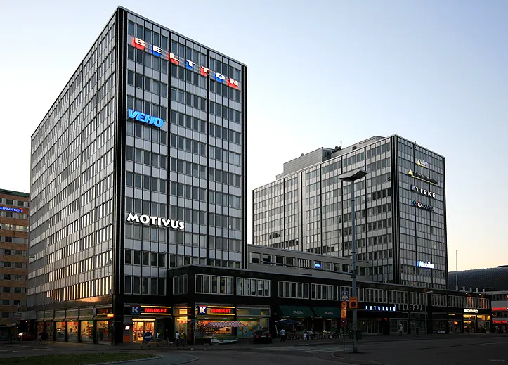 Autotalo, Salomonkatu 17, Helsinki, Finland. Built in 1959.
