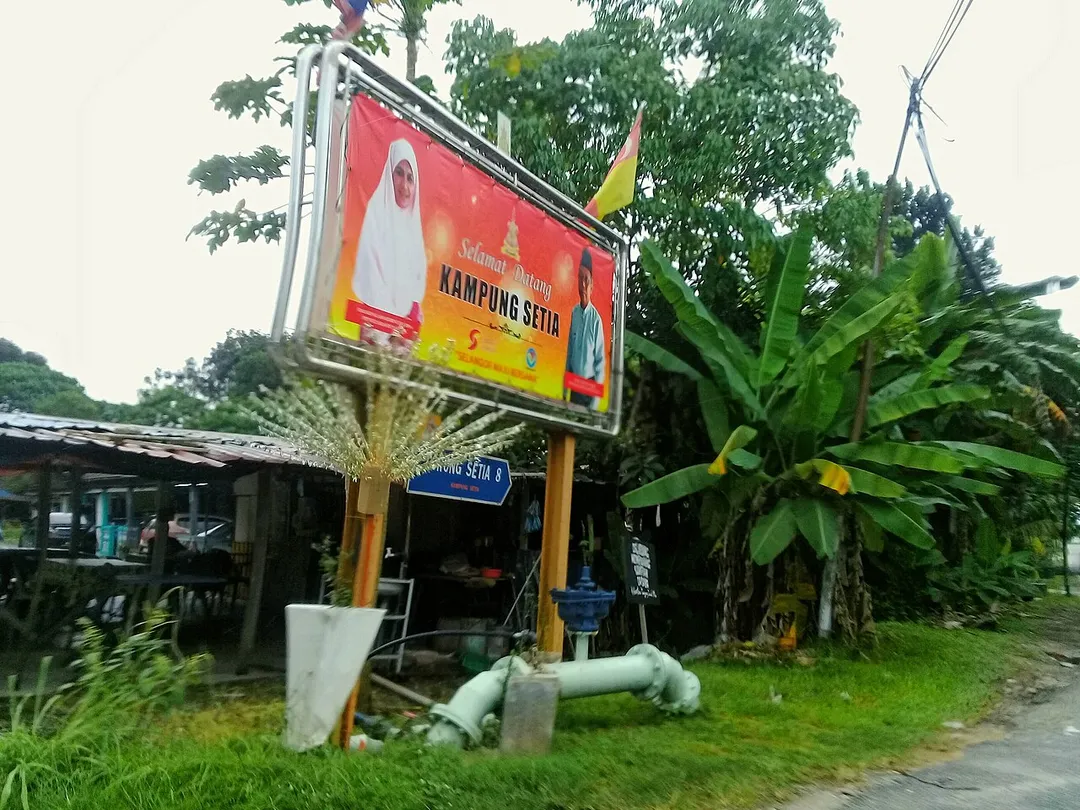 Kampung Setia di Mukim Rawang, Selangor.