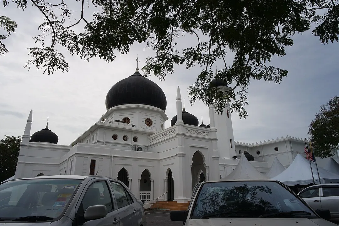 This is a photo of a monument in Malaysia, identified by ID