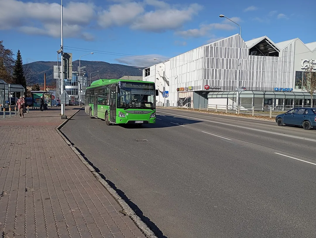 Bus DPMM (DPMM = Martin City Transport Company) #31 MT-149FM - Iveco Bus Urbanway 12M CNG (year of manufacture: 2021, engine: Iveco Cursor 8 CNG, power: 213 kW). Kohútova Street, Martin, Slovakia, November 4, 2024.