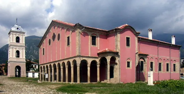 kirko de Sankta Nikolao en Karlovo (2005)