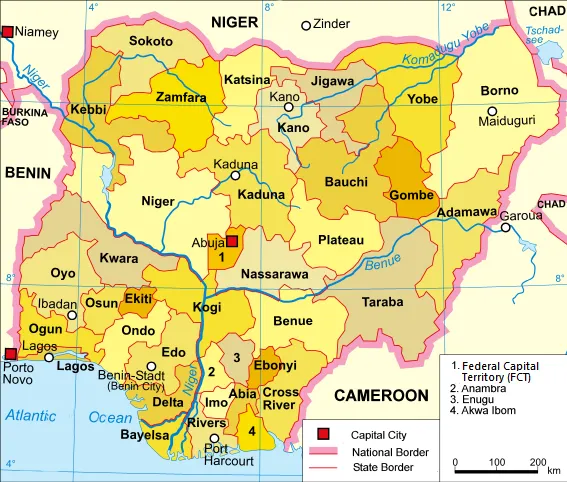 Political map of the 36 States of Nigeria (English)