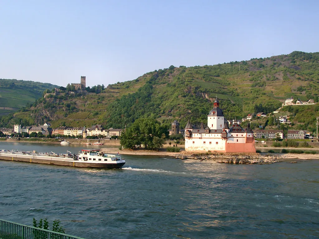 Burg Pfalzgrafenstein nearby Kaub