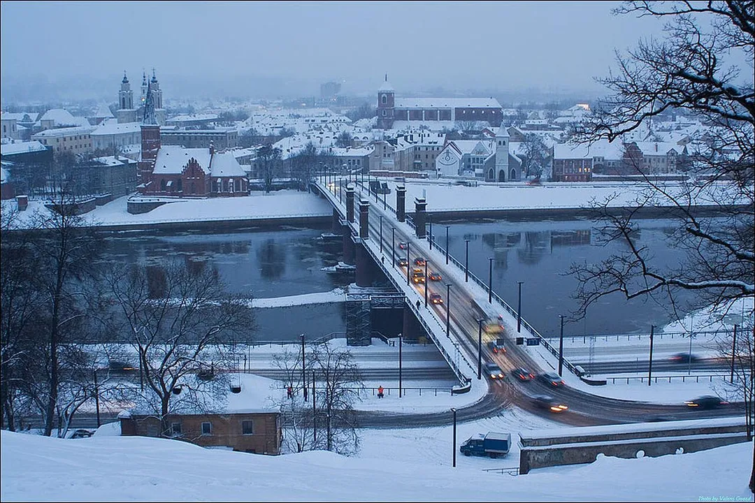 Aleksotas bridge at the end of December