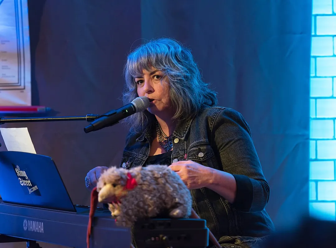 Lynn Miles   bei Lottes Musiknacht im Industriemuseum Elmshorn 2018