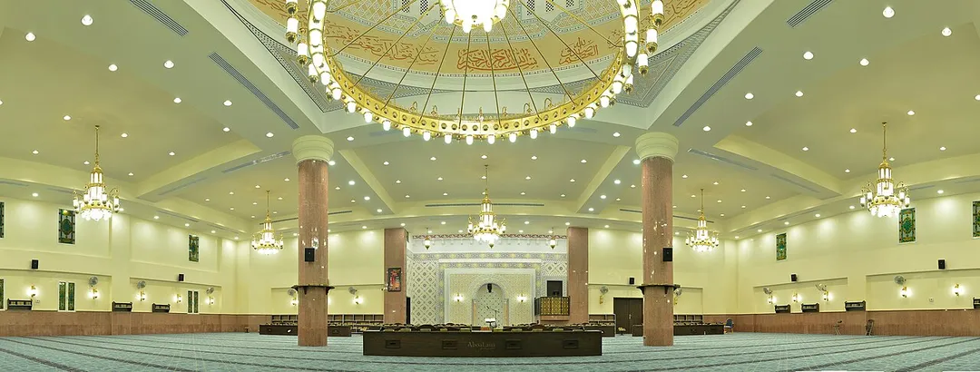 مسجد عثمان بن عفان والملقب بجامع الحربي بمحافظة خليص حي الدف بجوار مكتبة الصبحي