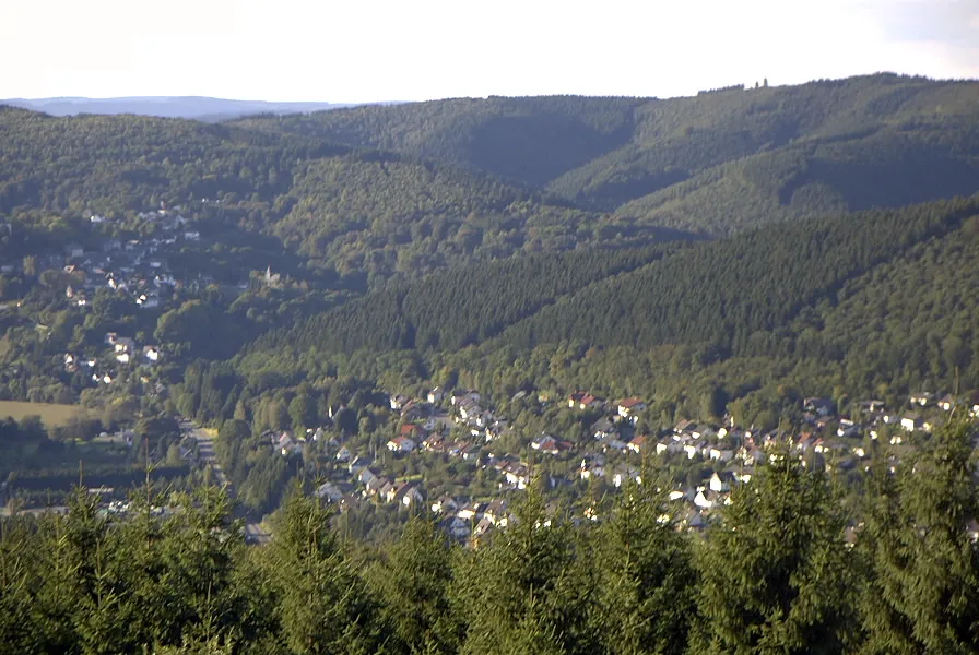 Aussicht vom de:Ottoturm in Kirchen-Herkersdorf im Siegerland