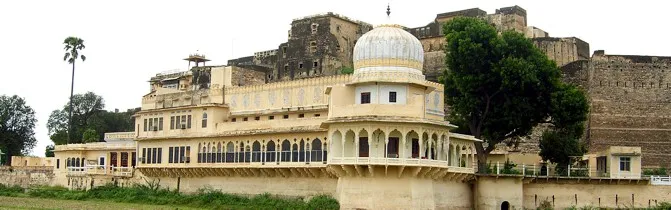 The Phool Mahal Palace, which was constructed in 1870, served as the royal palace of the Kishangarh Maharaja. It is located in the centre of the city(Kishangarh,Rajasthan,India) and has now been converted into a boutique hotel for tourists. This hotel is laden with all the modern day facilities and amenities.