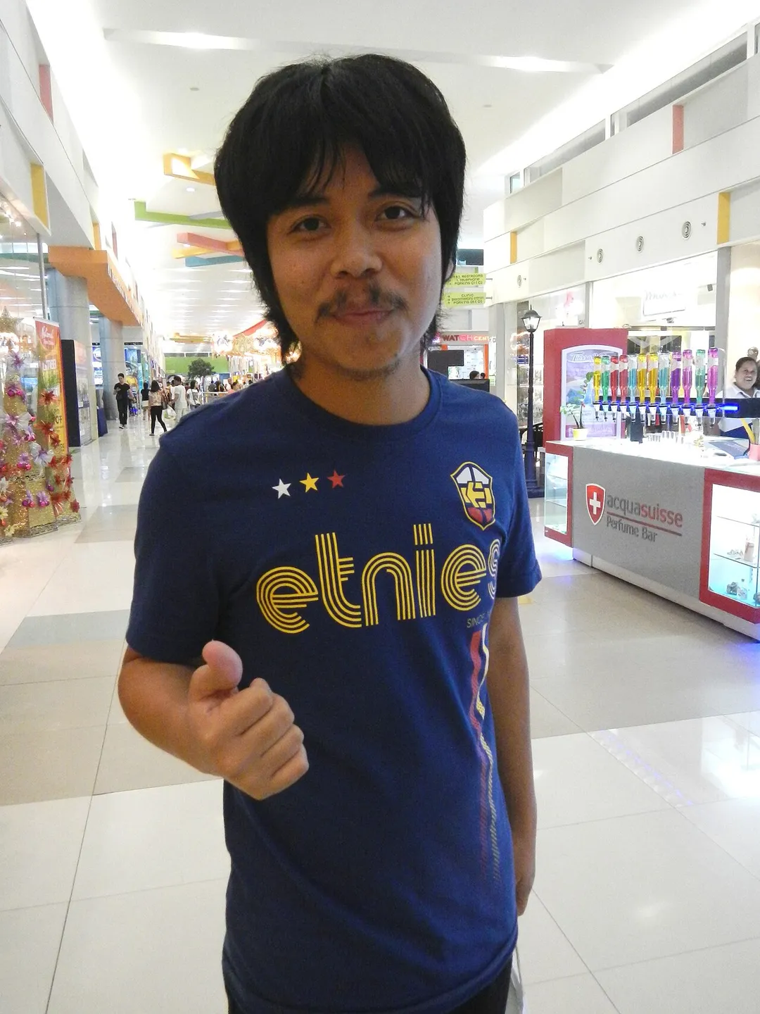 Empoy Marquez Julius "Empoy" Marquez ay isang artista at komediyante mula sa Baliuag, Bulacan, Lokomoko As Lokomoko High Empoy Marquez - Kapitan Awesome Empoy Marquez as Kapitan Awesome May 5,2013-present as Season 2  – 2013 Tropa Mo Ko Unli No. of episodes	28 (as of March 22, 2014) Tropang Trumpo - at SM City Baliwag Bulacan.