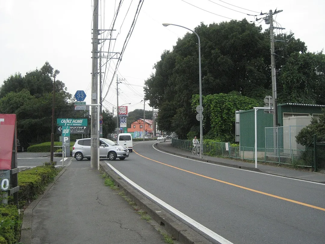 埼玉県道33号線北本市内