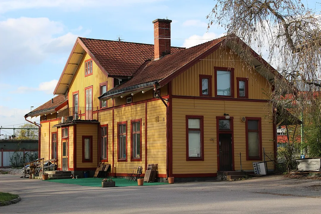 Knivsta stationshus