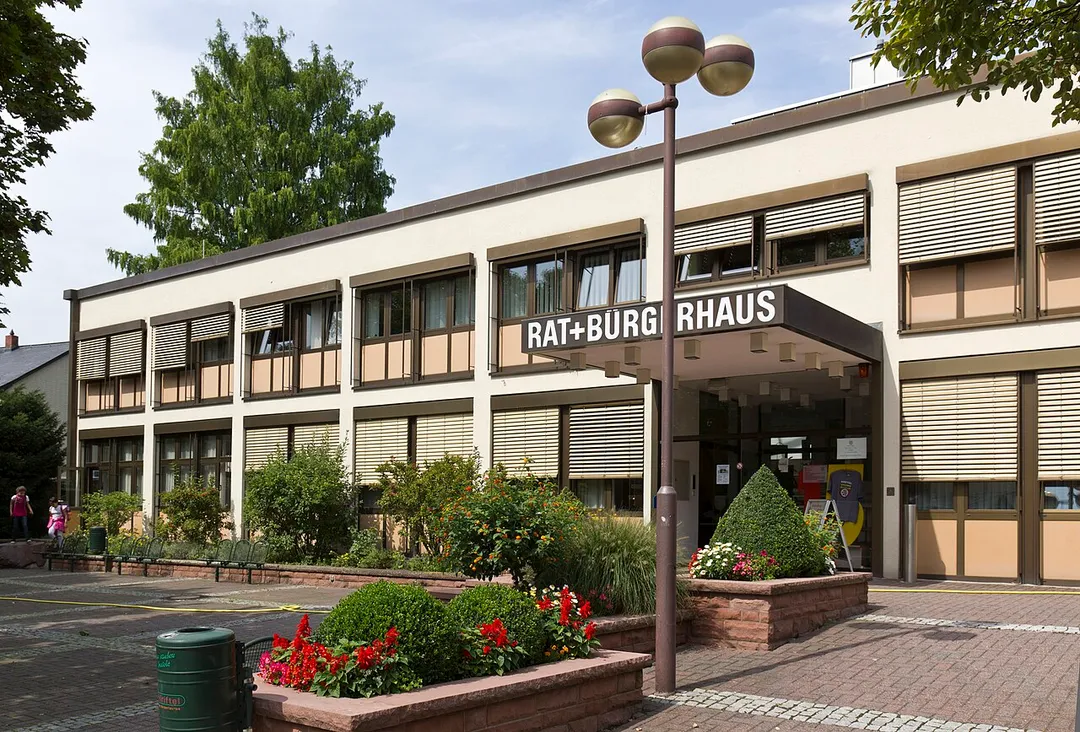 Kriftel, Rat- und Bürgerhaus