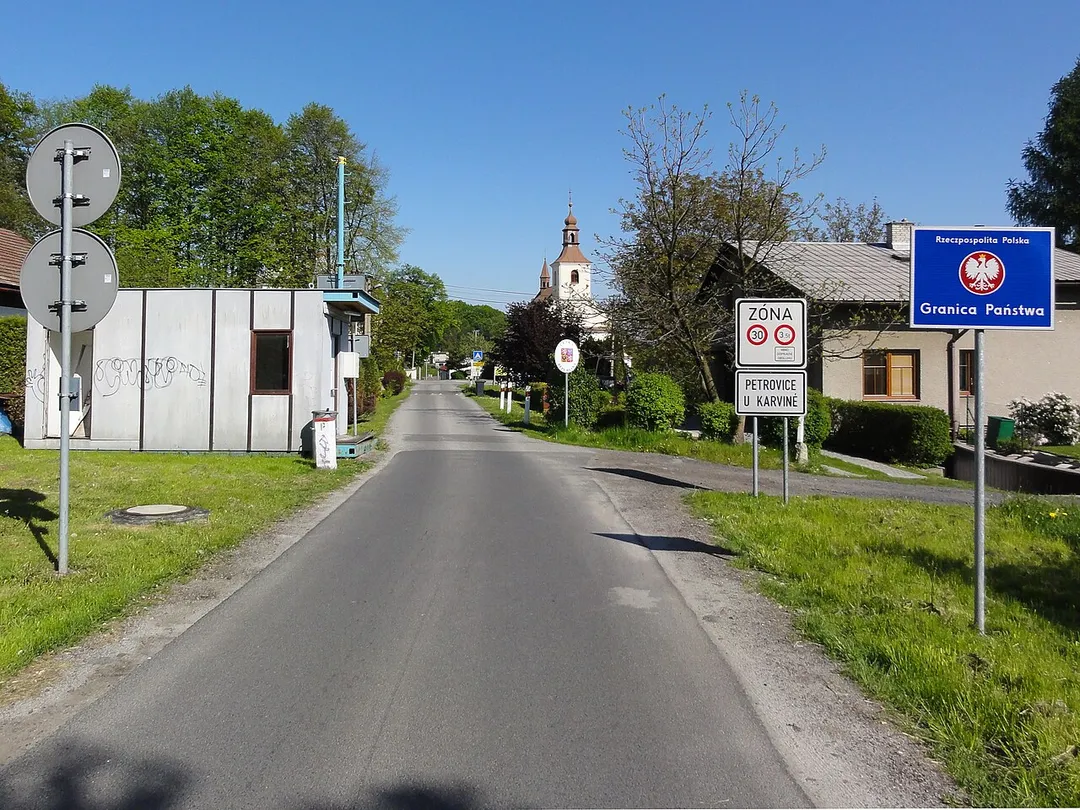 Former border control between Skrbeńsko (Poland) and Petrovice u Karviné (Czech Republic), view from Skrbeńsko
