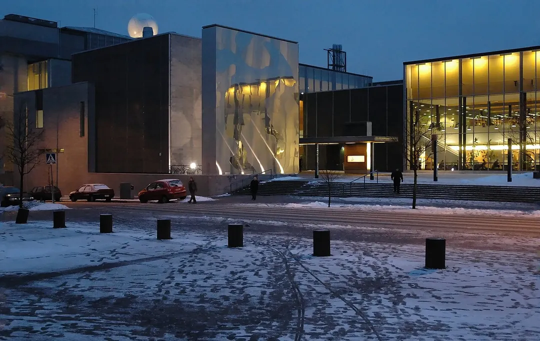 The entrance to the Physicum building at the Kumpula Campus of the University of Helsinki.