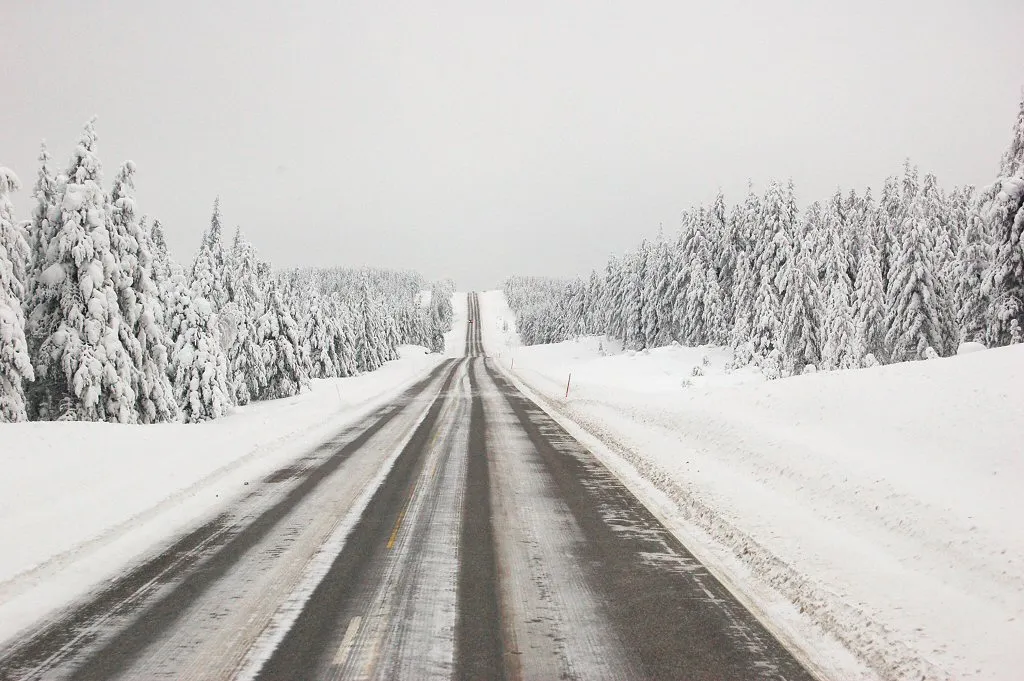 Winter 2005–2006 scenery from national road 20 in Kuusamo, Finland.