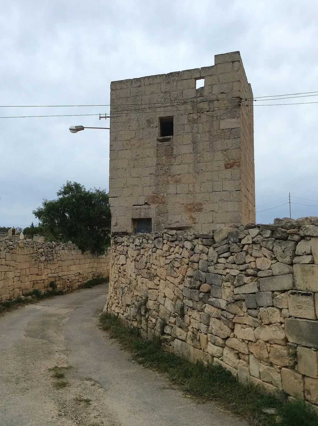 Iklin buildings