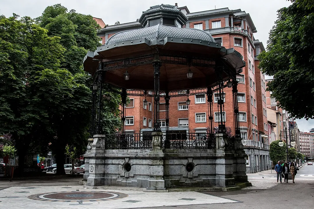 Bandstand at Dolores Duro park in La Felguera (Spain)
