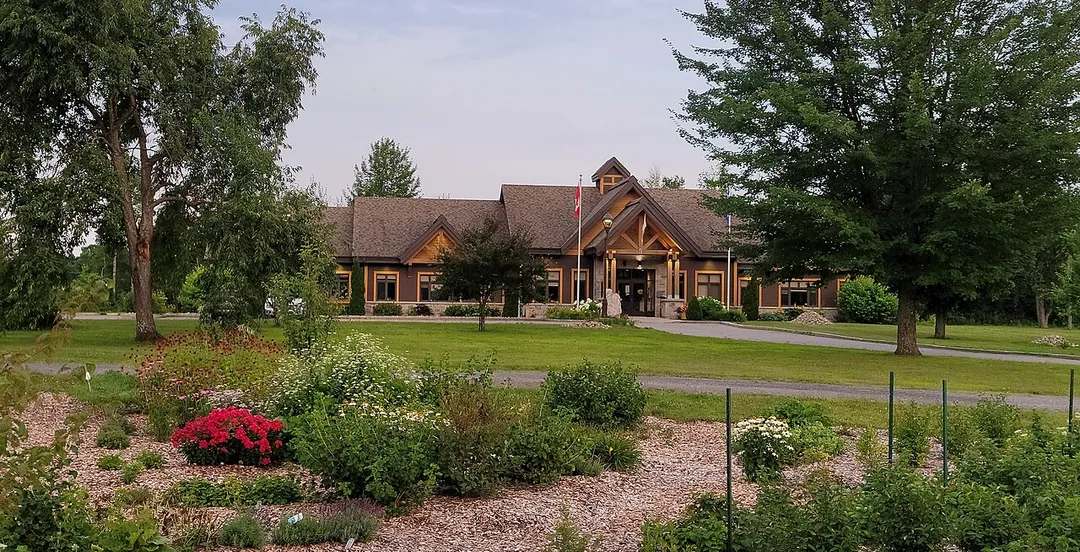 Grenville-sur-la-Rouge City Hall is surrounded by beautiful landscaping and outdoor sports facilities.
