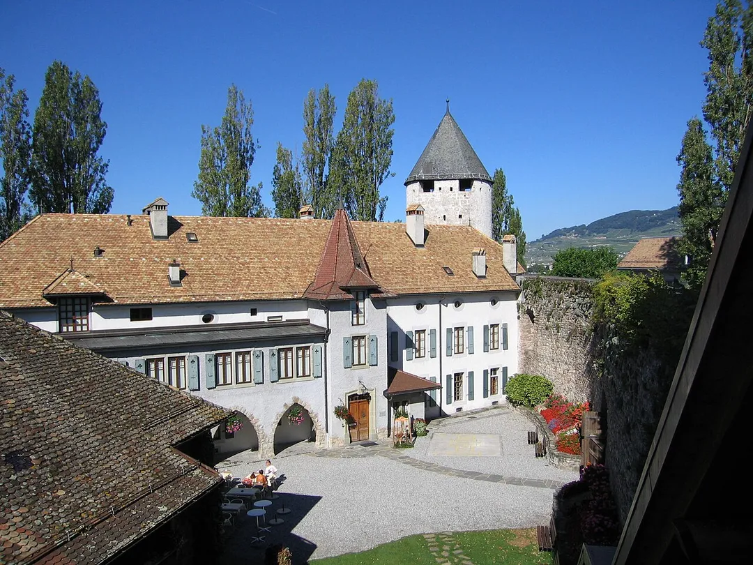 Photo du Château de la Tour-de-Peilz qui abrite le Musée Suisse du Jeu