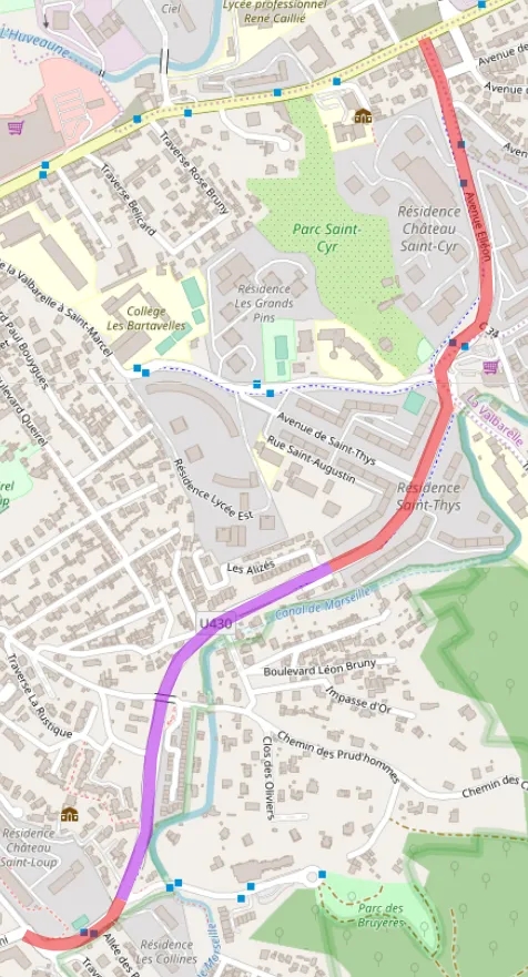 La voie U430 (dans le quartier Saint-Loup à Marseille 10e), tracée sur un fond de carte OpenStreetMap. En violet : l'avenue Adrienne Ranc-Sakakini. En rouge les autres voies constituant la U430 : au nord, l'avenue Elléon (longeant la résidence du Château Saint-Cyr), un dernier segment du CR 34 (chemin rural de la Valbarelle à Saint-Marcelle) en bordure du quartier de la Valbarelle (dans le 11e arrondissement), et l'avenue du Corps expéditionnaire français (traversant la résidence Saint-Thys) ; au sud, un dernier segment de la rue des Trois Ponts (jusqu'au château Saint-Loup).