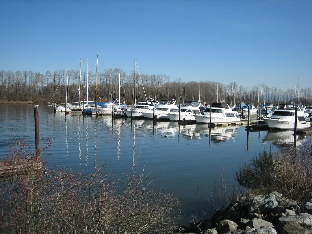 Captain's Cove Marina, Ladner, British Columbia, Canada.
Taken by w:User:Bluefox in spring of 2006.