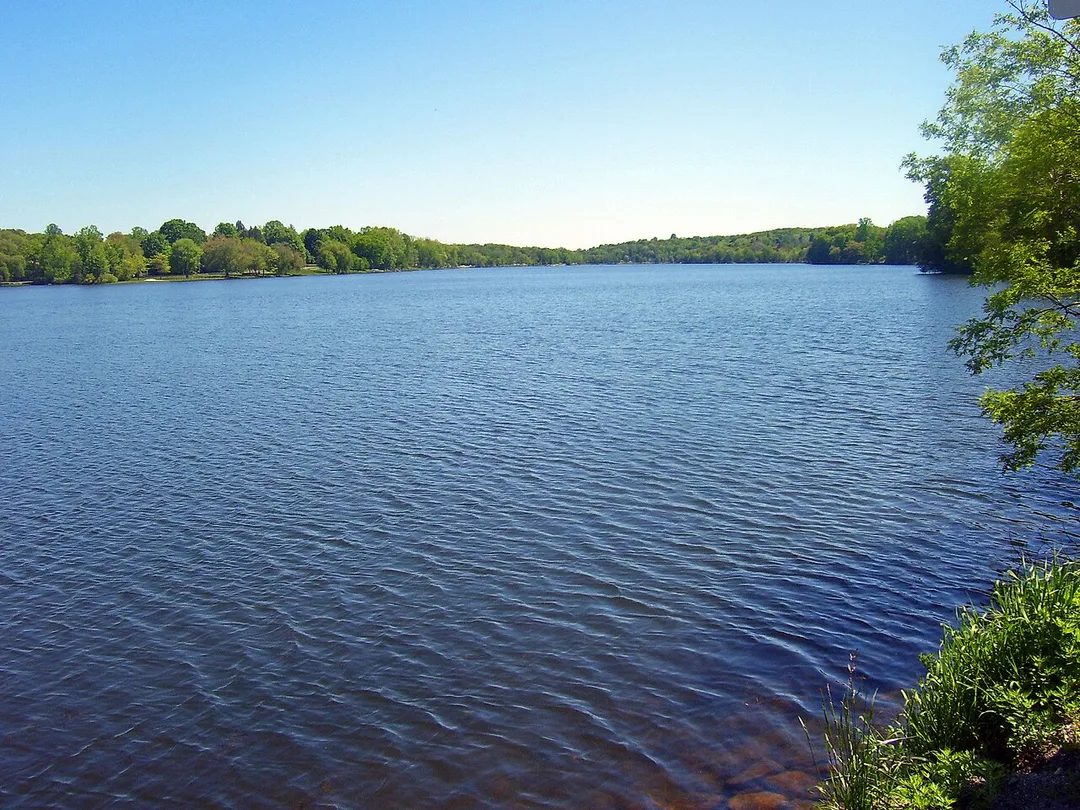 Lake Carmel in the town of Kent, NY, USA, photographed from the junction of NY 52 and NY 311.