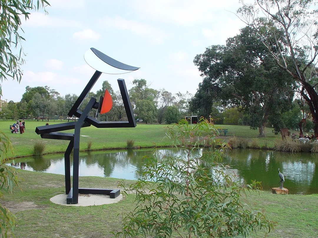 Inge King's 1984-85 steel sculpture "Jabaroo" is located at the McClellan Gallery and Sculpture Park, 390 McClelland Drive
Langwarrin, Victoria, Australia.  http://www.mcclellandgallery.com  Licencing: 
 This file is licensed under the Creative Commons Attribution-Share Alike 2.5 Australia license.
You are free:
to share – to copy, distribute and transmit the work
to remix – to adapt the work
Under the following conditions:
attribution – You must give appropriate credit, provide a link to the license, and indicate if changes were made. You may do so in any reasonable manner, but not in any way that suggests the licensor endorses you or your use.
share alike – If you remix, transform, or build upon the material, you must distribute your contributions under the same or compatible license as the original.https://creativecommons.org/licenses/by-sa/2.5/au/deed.enCC BY-SA 2.5 auCreative Commons Attribution-Share Alike 2.5 autruetrue