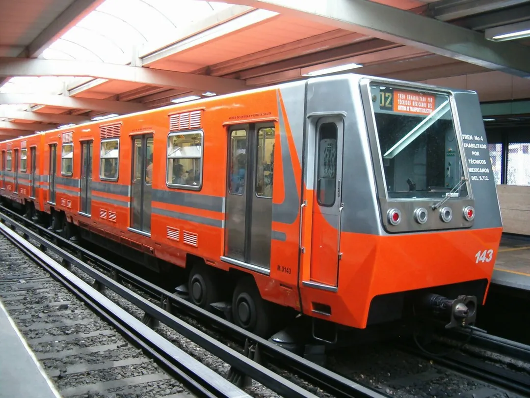 CNCF NM-73B rehabilitado por técnicos del STC en Candelaria, Línea 4