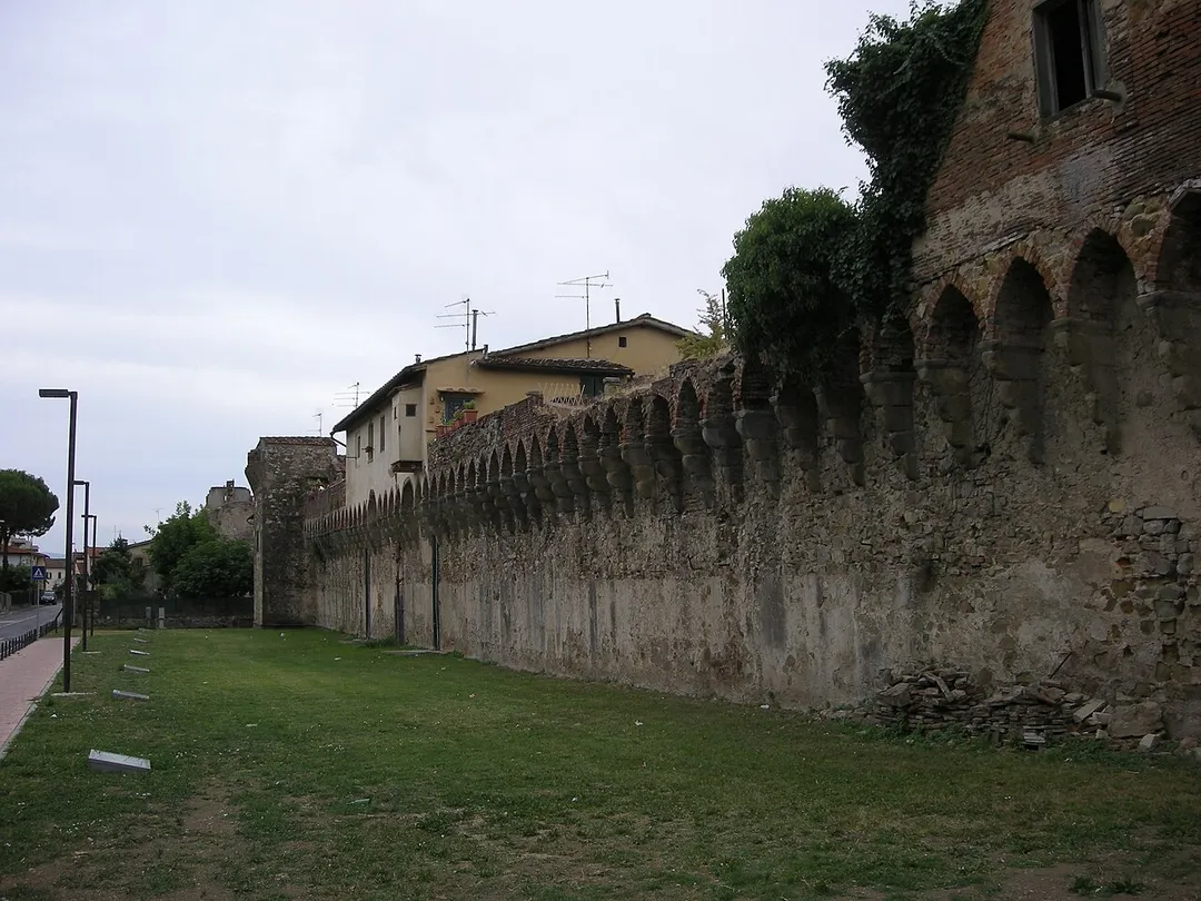 Lastra a Signa (Italy) - Town walls