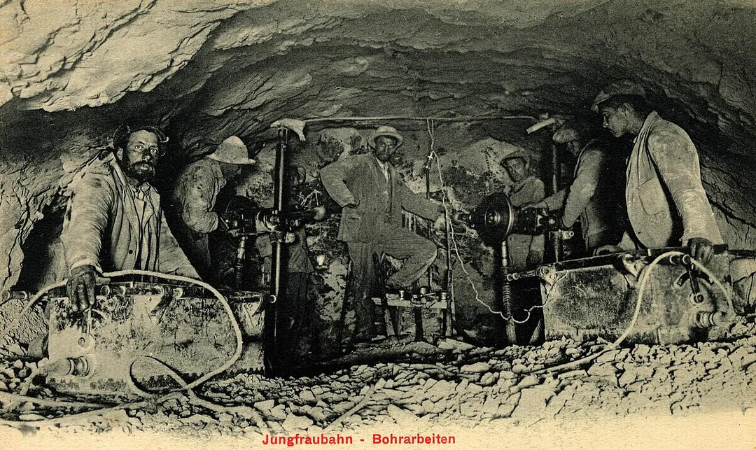 This image shows the Jungfraubahn during the construction.