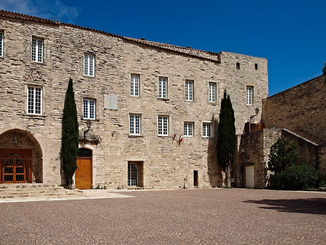 Le Castellet (Var - France) - Château et Mairie