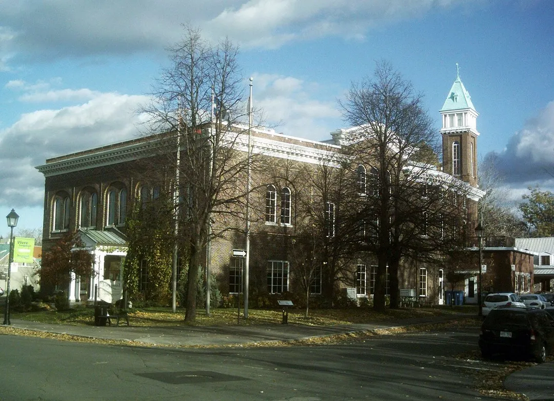 Old Longueuil City Hall