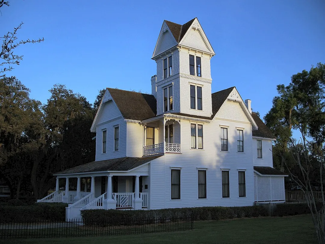 Mote-Morris House, in Leesburg, Florida
