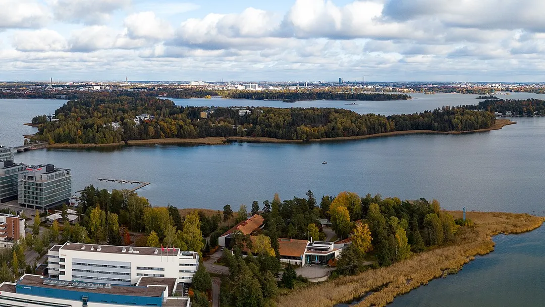 Lehtisaari in Helsinki as seen from Keilaniemi in Espoo