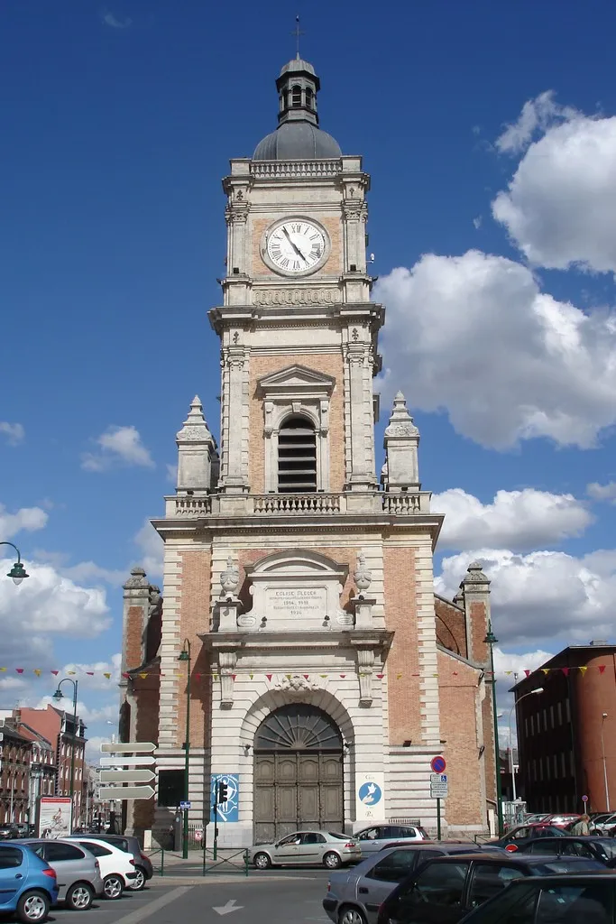Photo prise par mes soins, il s'agit de l'église de Lens 62300 France