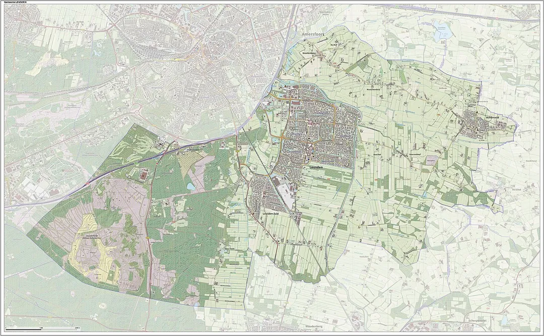 Topografische gemeentekaart. Resolutie: 400 pixels/km.
Kaartbeeld samengesteld uit de open geodata van de Top10NL en Top25namen (Kadaster), Creative Commons-BY licentie. Gebouwvlakken uit open geodata BAG extract. Wegen uit de OpenStreetMap, OpenStreetMap community. Reliëfschaduw uit de Actuele Hoogtekaart AHN2.

Samenstelling en kleurenschema: Jan-Willem van Aalst, met QGIS. Zie ook de Legenda.