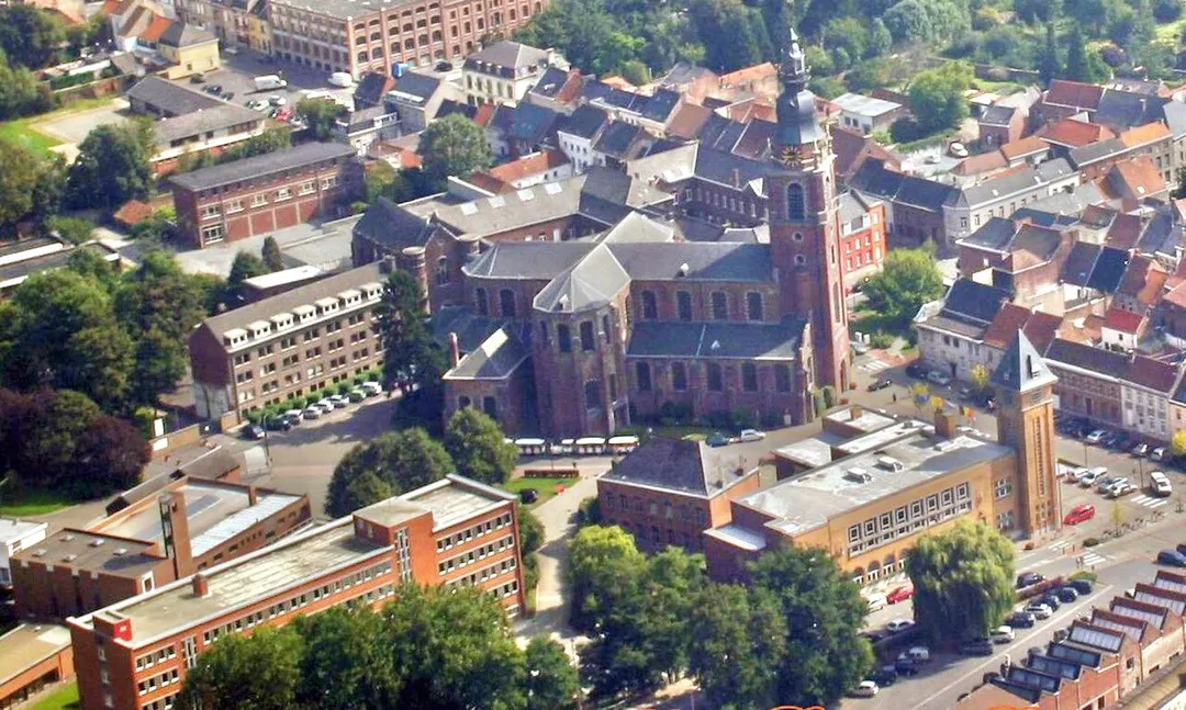 Collégiale Saint-Pierre &amp; Hôtel de Ville. Aerial view taken on Saturday afternoon, September 04, 2010.