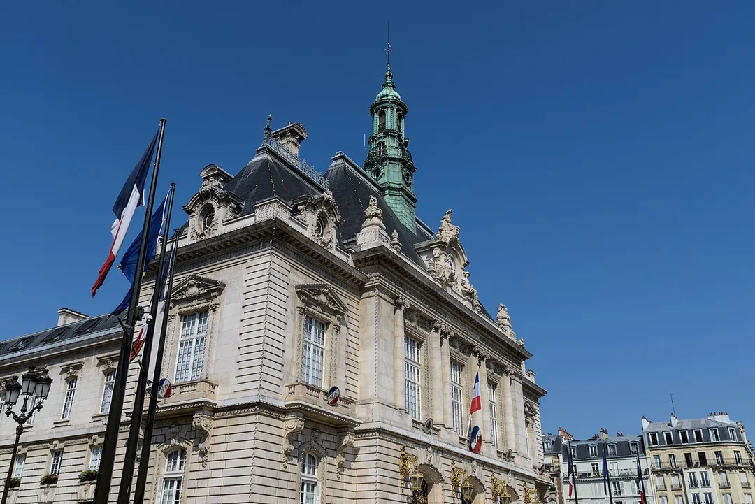 Hôtel de Ville of Levallois-Perret, low angle from southeast




 
This building is indexed in the base Mérimée, a database of architectural heritage maintained by the French Ministry of Culture, under the reference IA00126374 .


brezhoneg ∙ català ∙ Deutsch ∙ English ∙ español ∙ Esperanto ∙ euskara ∙ français ∙ italiano ∙ magyar ∙ Nederlands ∙ português do Brasil ∙ português ∙ română ∙ sicilianu ∙ slovenščina ∙ suomi ∙ svenska ∙ Ελληνικά ∙ беларуская (тарашкевіца) ∙ кыргызча ∙ македонски ∙ русский ∙ українська ∙ ไทย ∙ বাংলা ∙ 中文 ∙ +/−