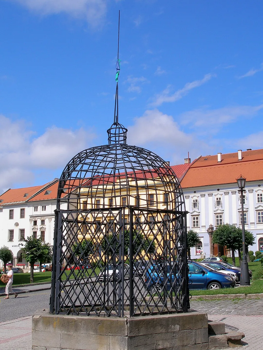 This media shows the protected monument with the number 704-4442/0 CHMSK/704-4442/0,CHMSK/704-4442(other) in the Slovak Republic.